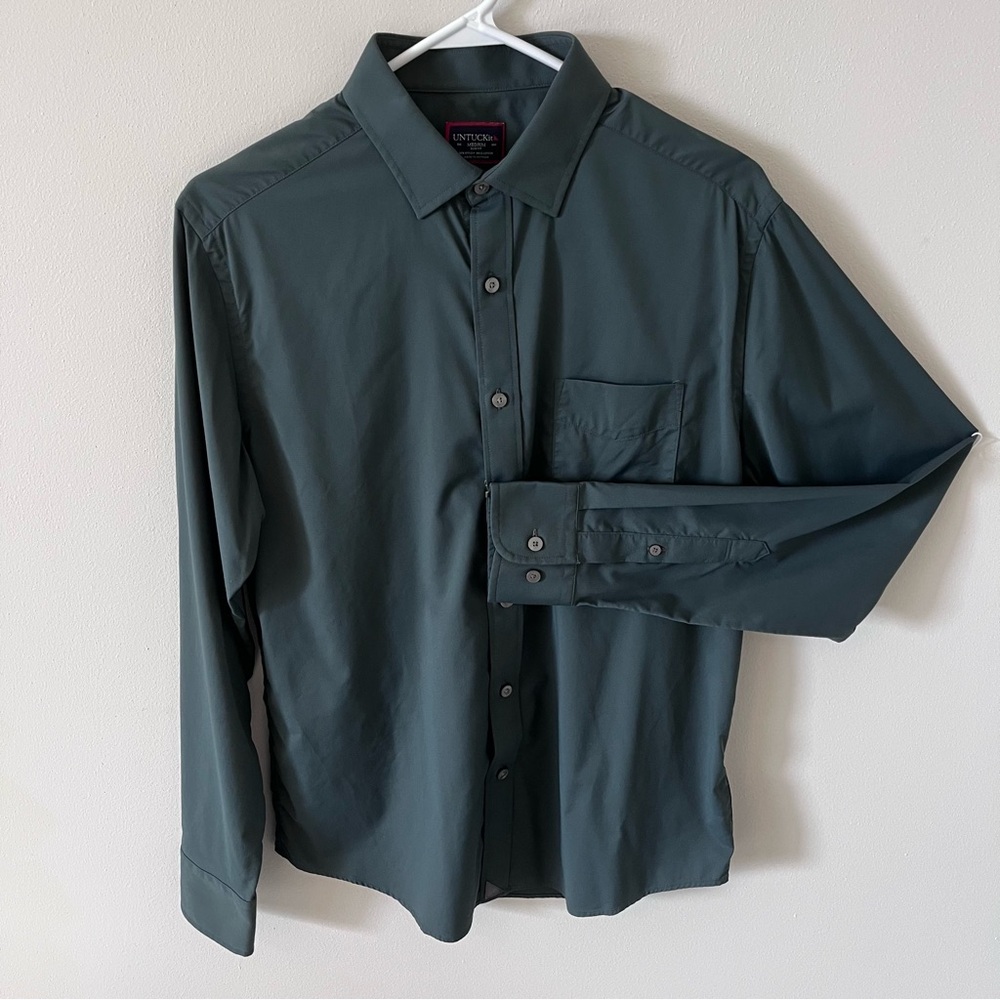 UNTUCKit Green Casual Button Down Shirt